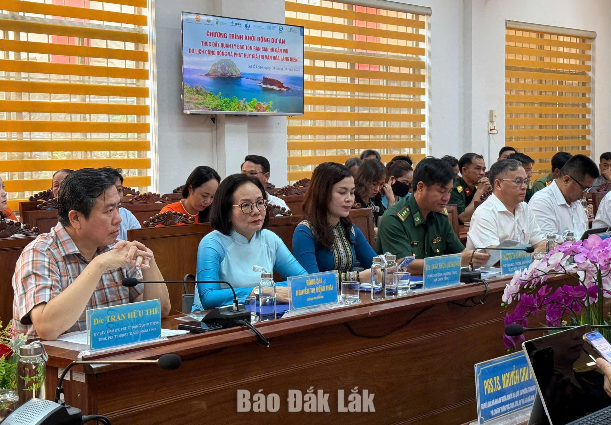 Các đại biểu tham dự chương trình