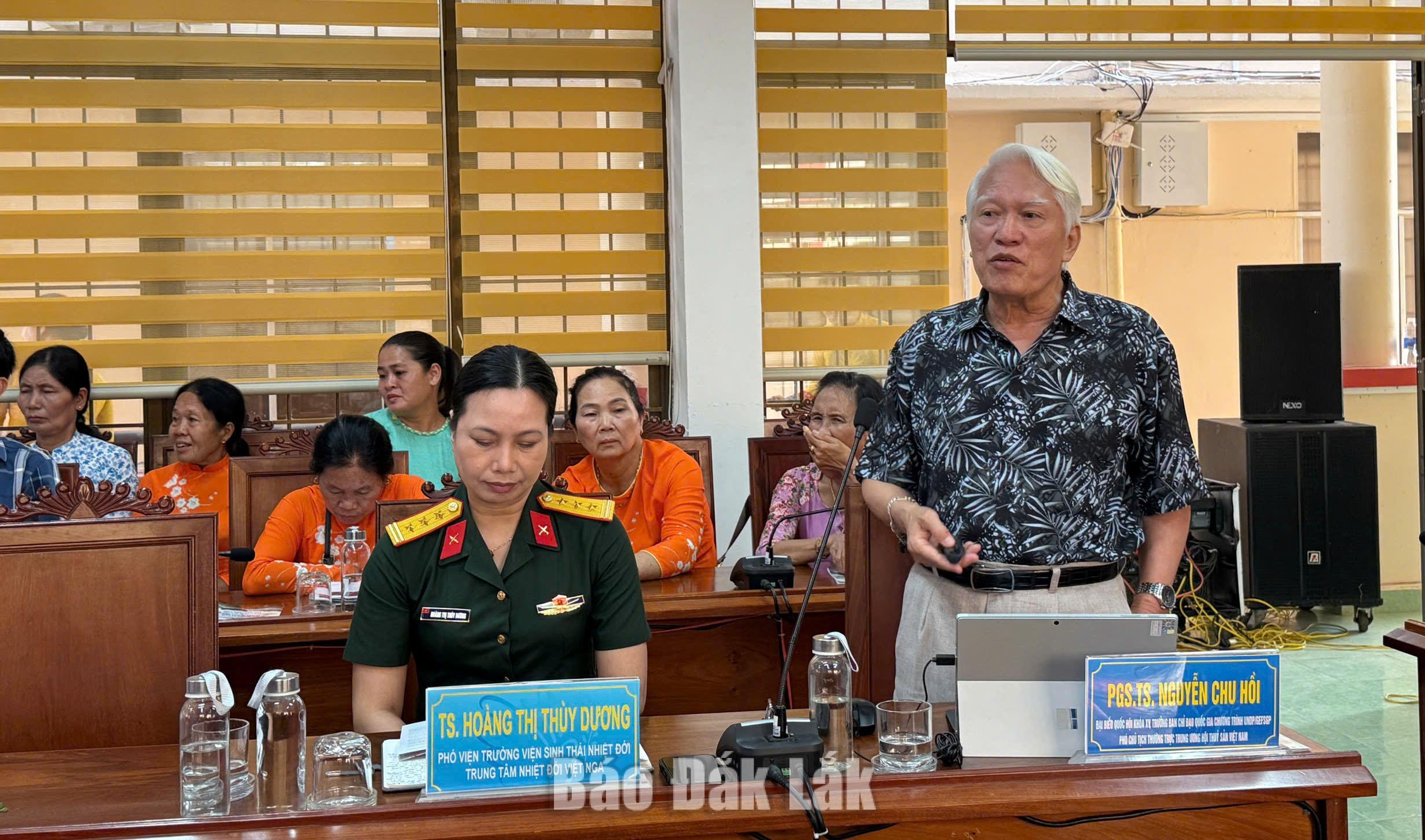 PGS.TS Nguyễn Chu Hồi phát biểu thảo luận tại chương trình.