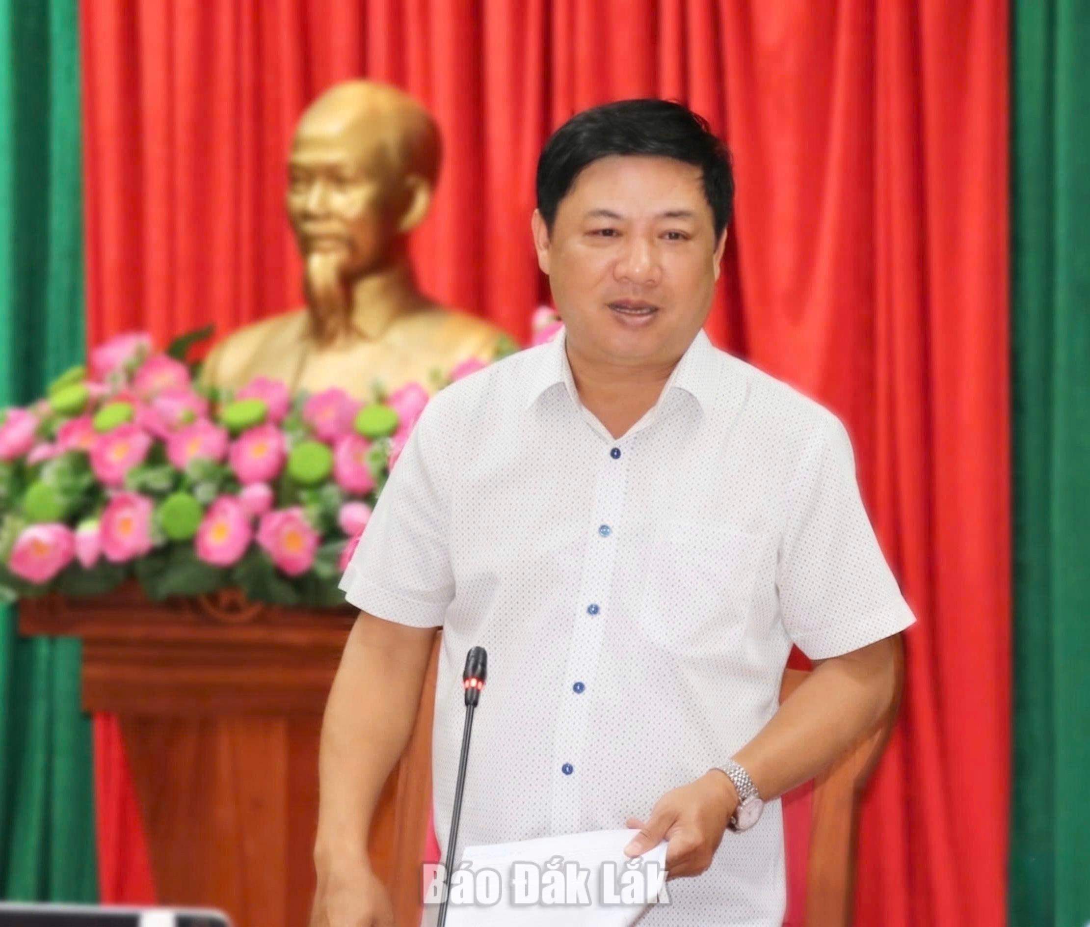 Đồng chí Lương Nguyễn Minh Triết, Ủy viên Trung ương Đảng, Bí thư Tỉnh ủy, Trưởng Đoàn ĐBQH tỉnh, Trưởng Ban Chỉ đạo phát biểu kết luận cuộc họp.