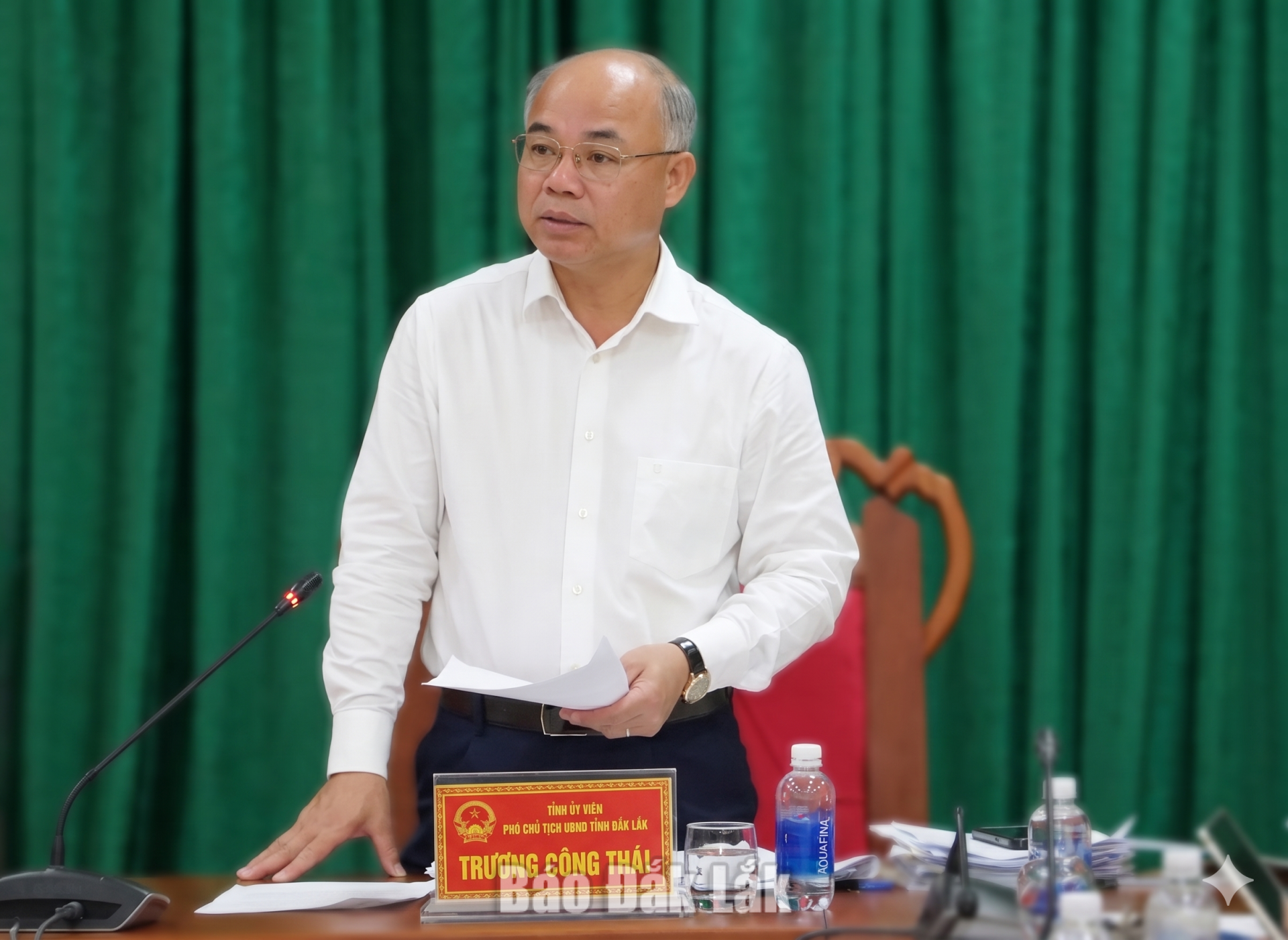 Đồng chí Trương Công Thái, Phó Chủ tịch UBND tỉnh, Phó Ban Chỉ đạo phát biểu tại cuộc họp.